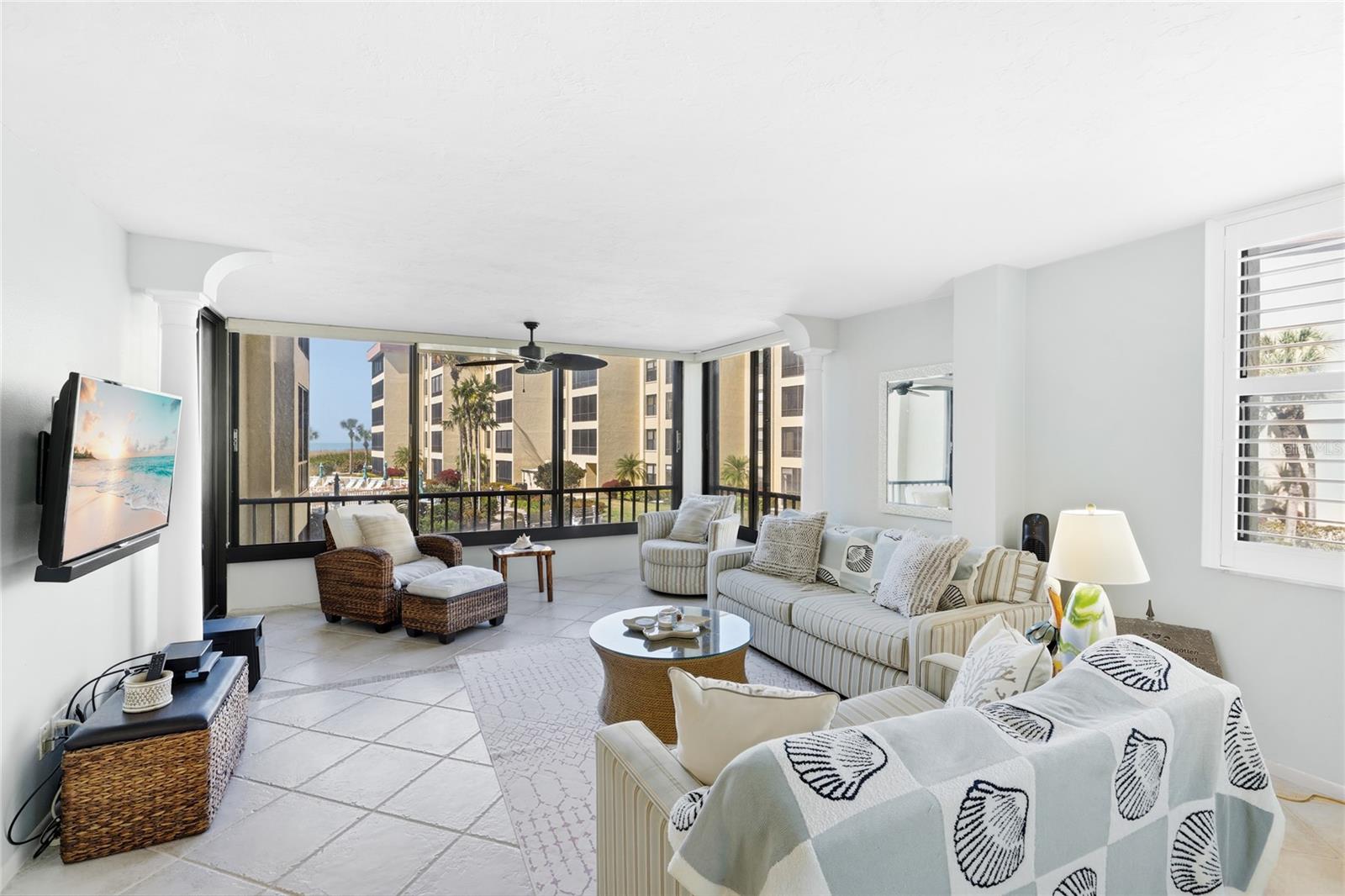 Image 5 of 45 For 8776 Midnight Pass Road C204