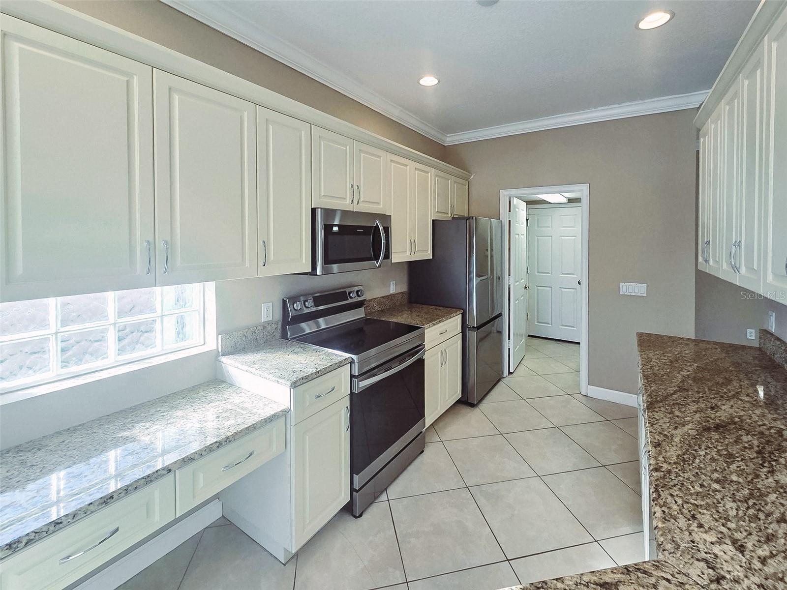 Image 6 of 29 For 2898 Ashton Road