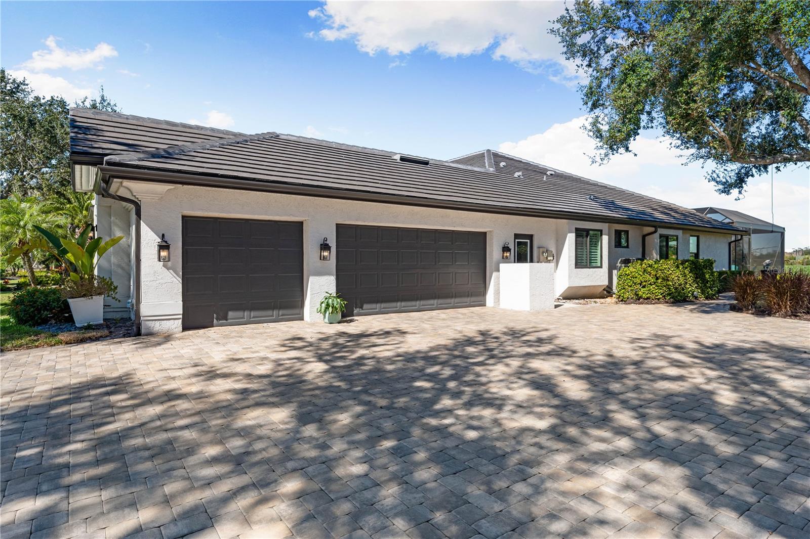 Image 5 of 97 For 3314 Charles Macdonald Drive