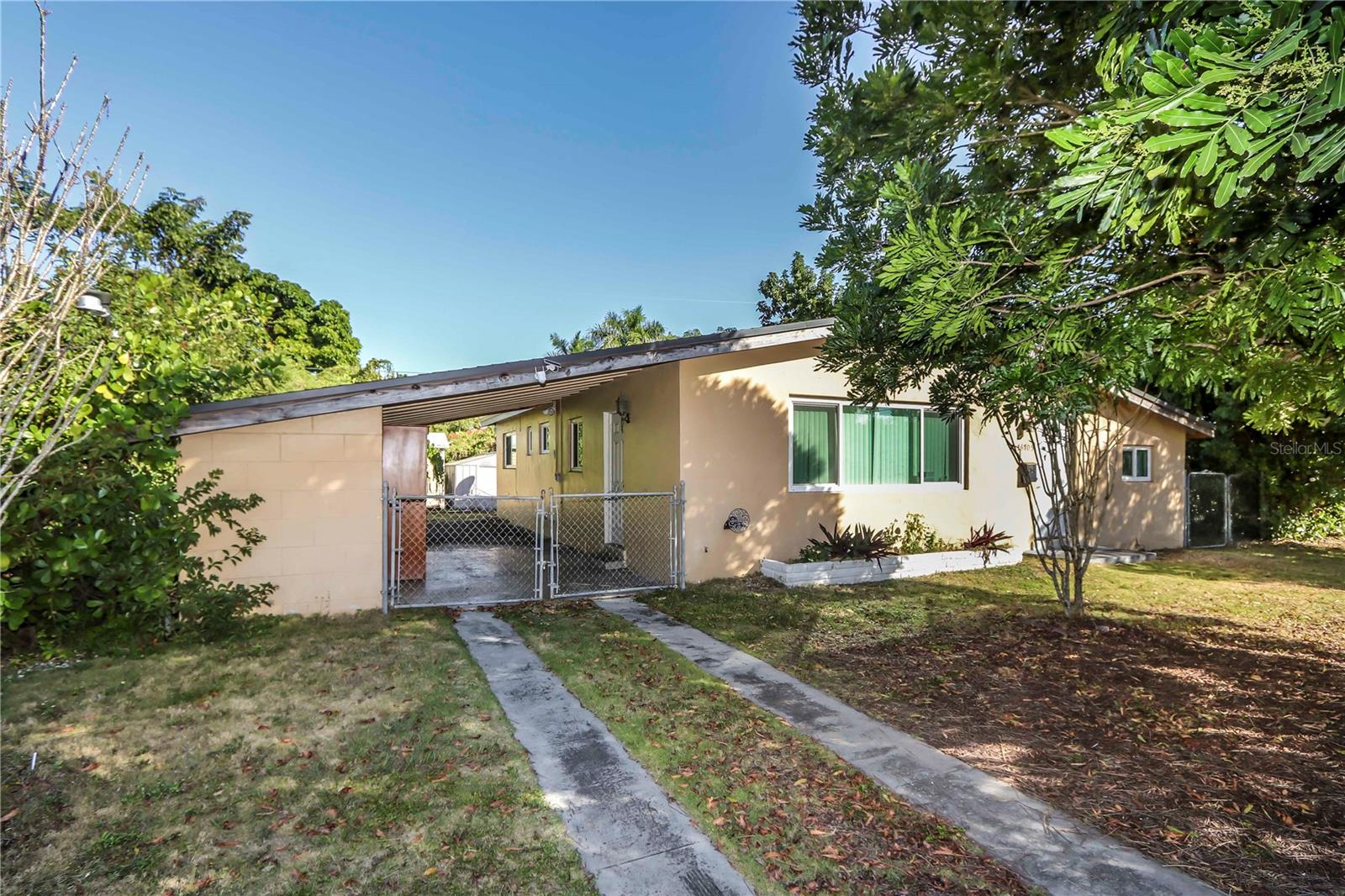 Image 3 of 26 For 16705 298th Terrace