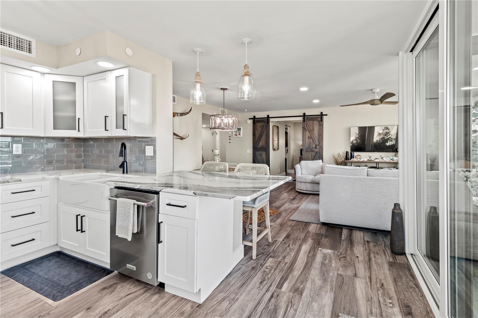 Image 13 of 34 For 6322 Palma Del Mar Boulevard S 1106