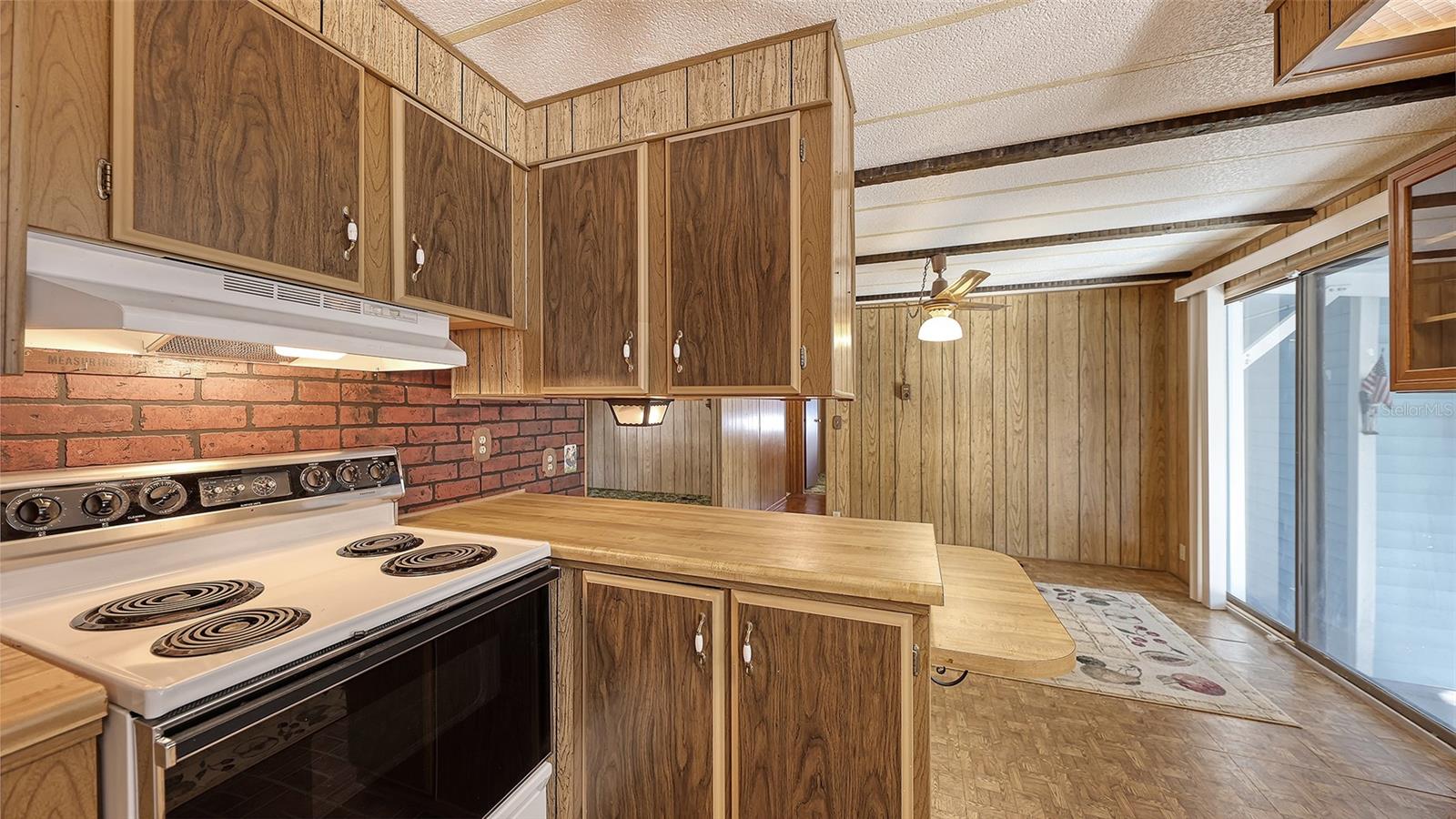 Image 11 of 44 For 203 50th Avenue Plaza E