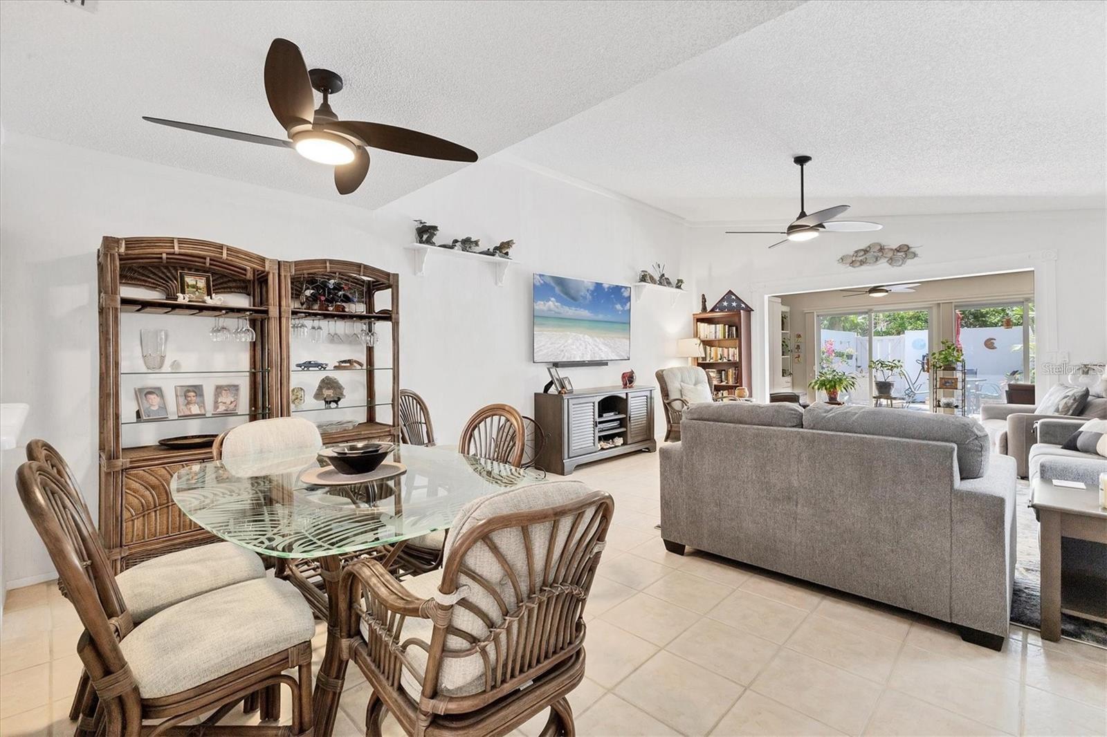 Image 13 of 43 For 6304 Pelican Drive