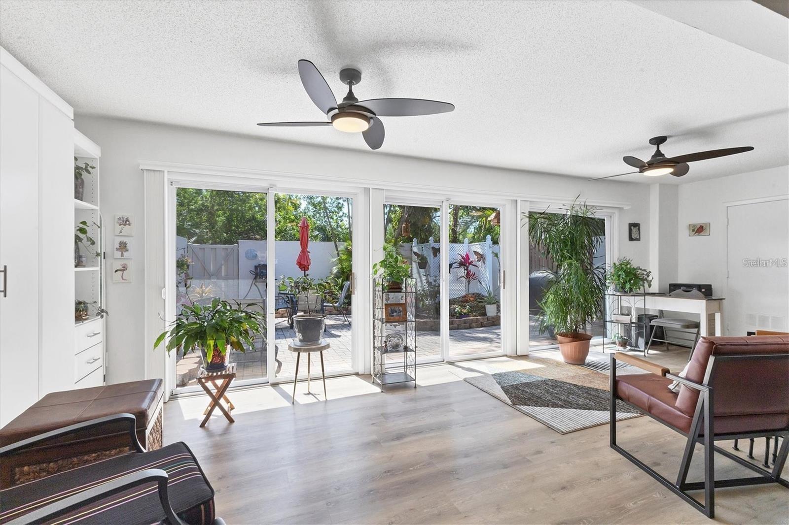 Image 26 of 43 For 6304 Pelican Drive