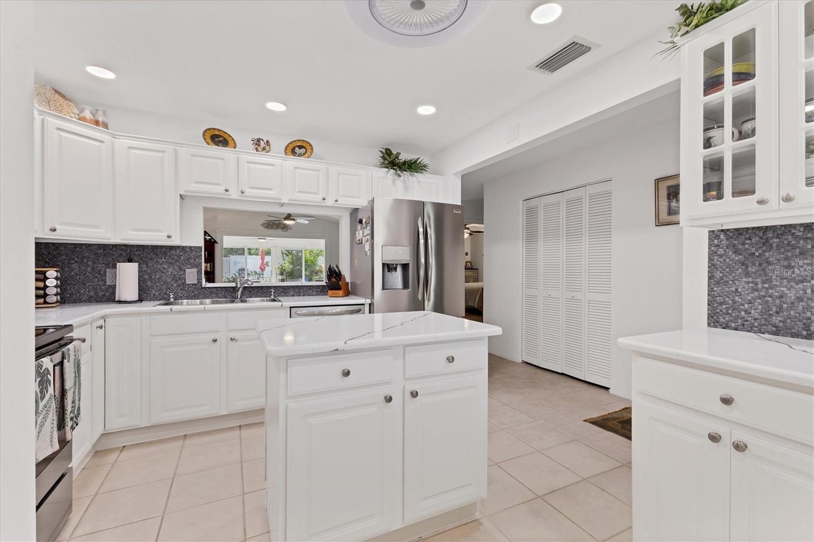 Image 8 of 43 For 6304 Pelican Drive