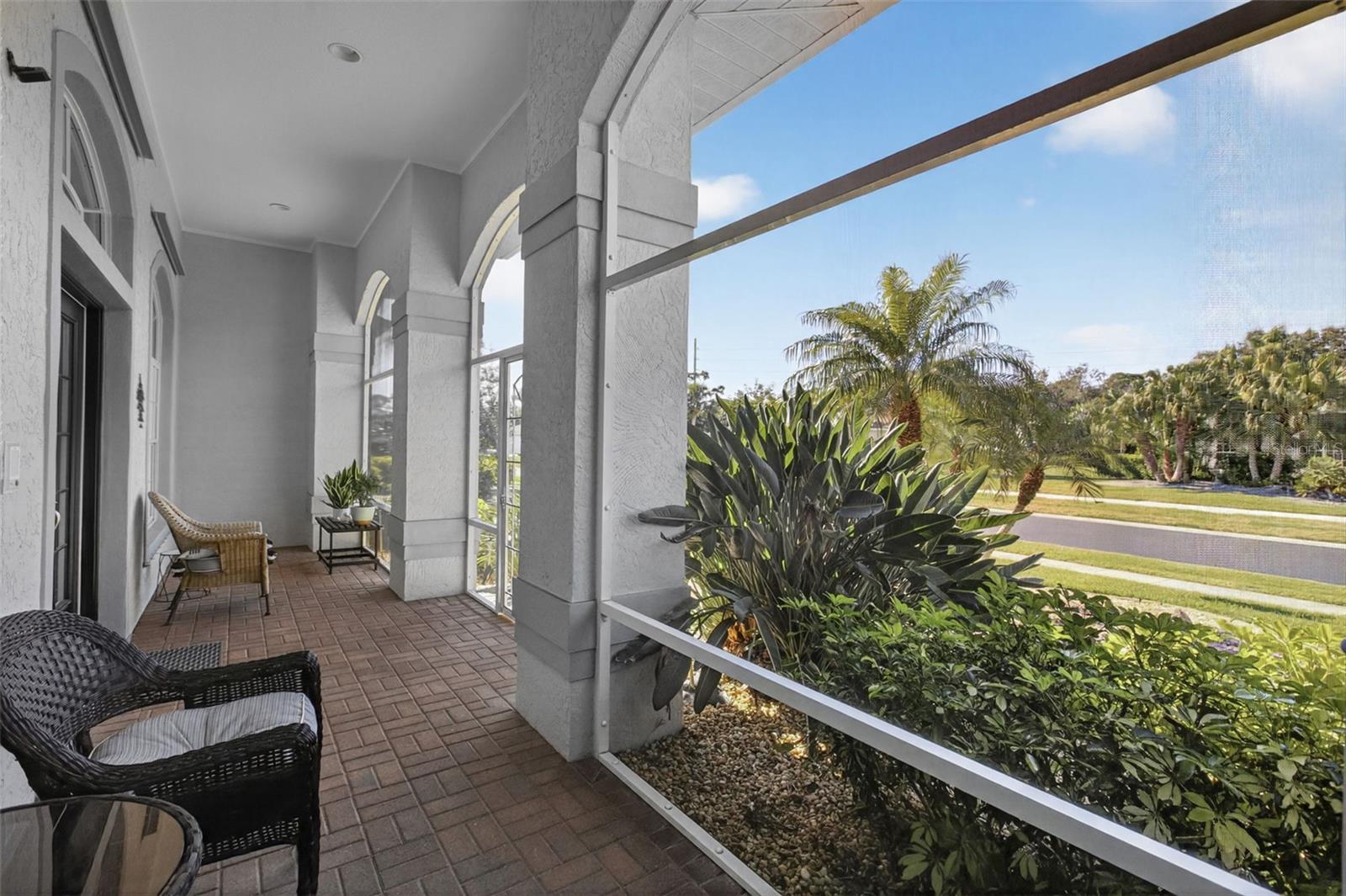 Image 11 of 52 For 107 Abercrombie Avenue