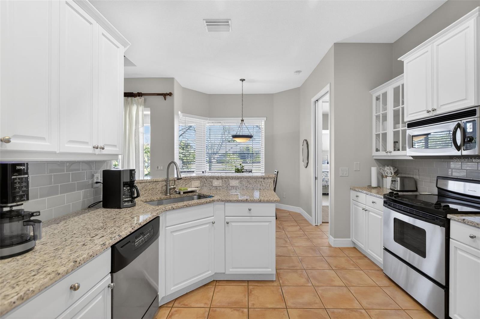 Image 26 of 52 For 107 Abercrombie Avenue