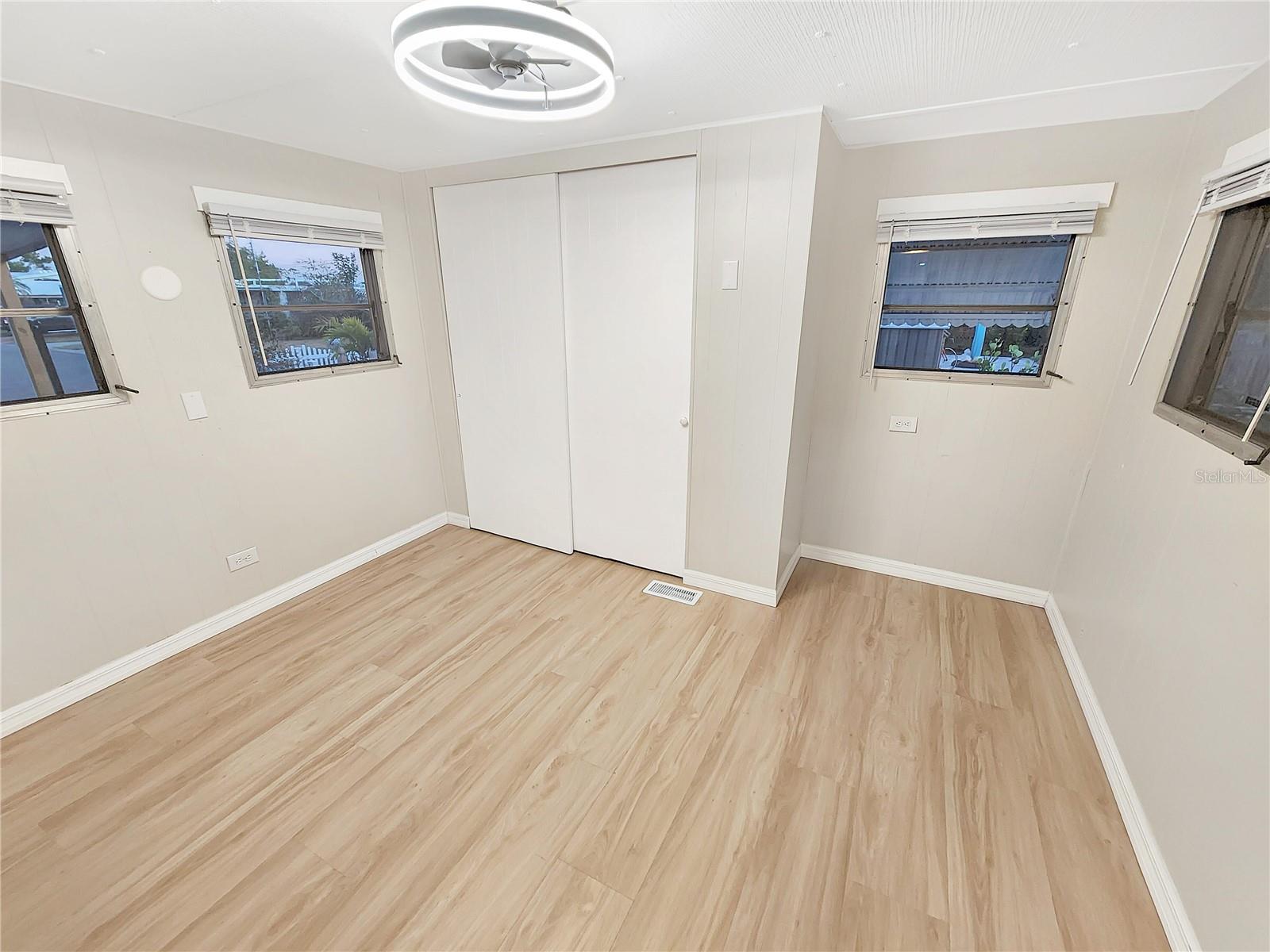 Image 10 of 14 For 5022 9th Street W