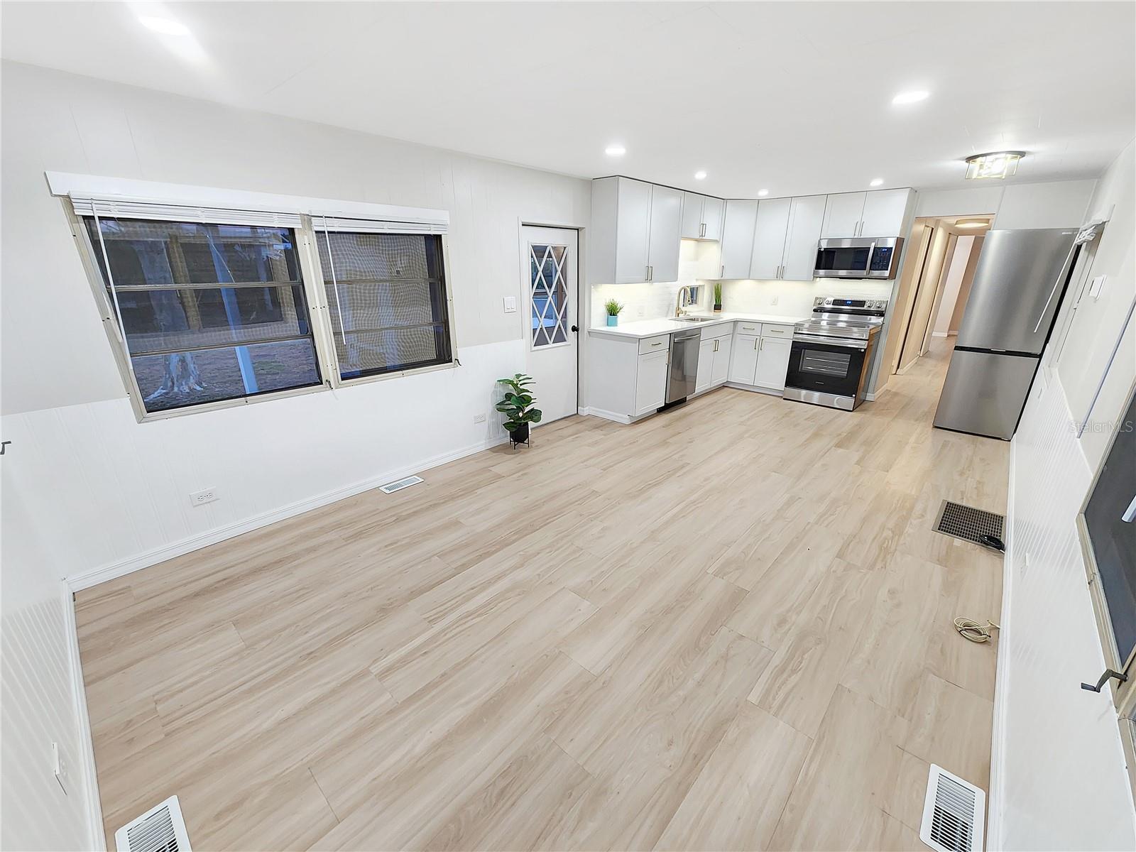 Image 7 of 14 For 5022 9th Street W