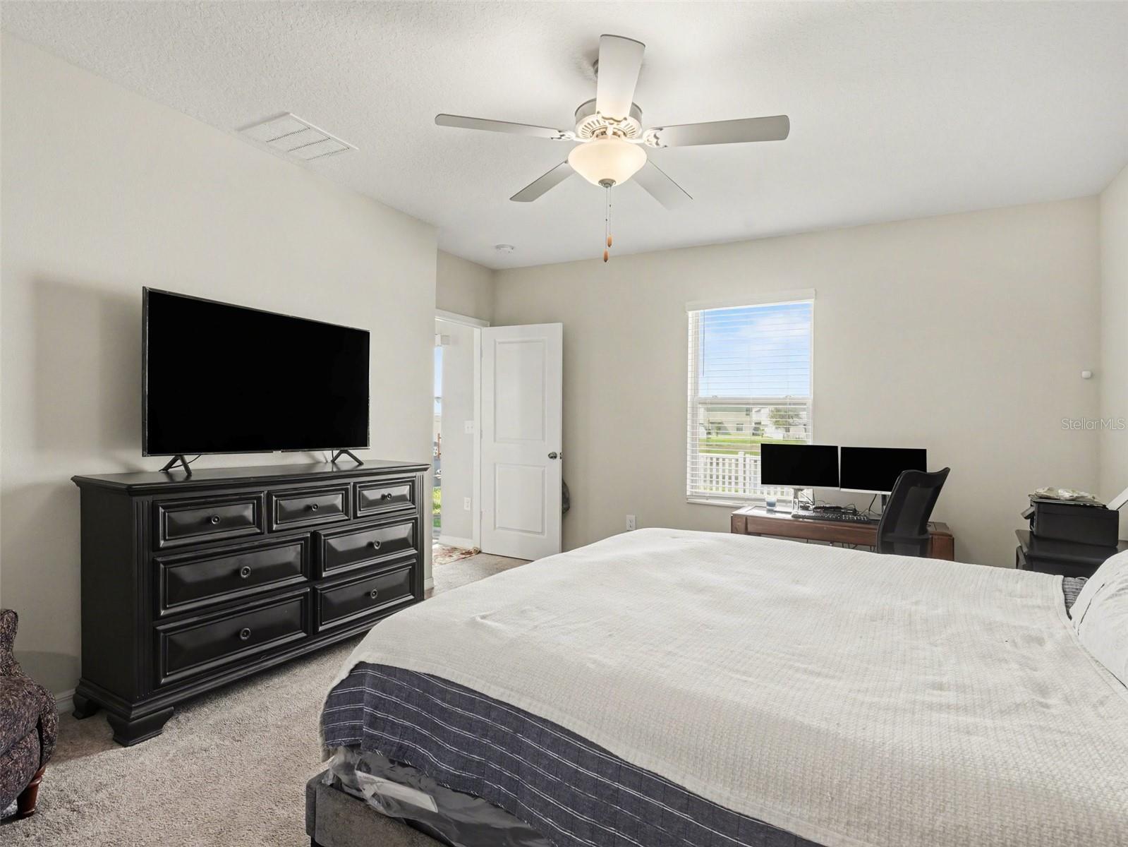 Image 18 of 35 For 15453 Broad Brush Drive