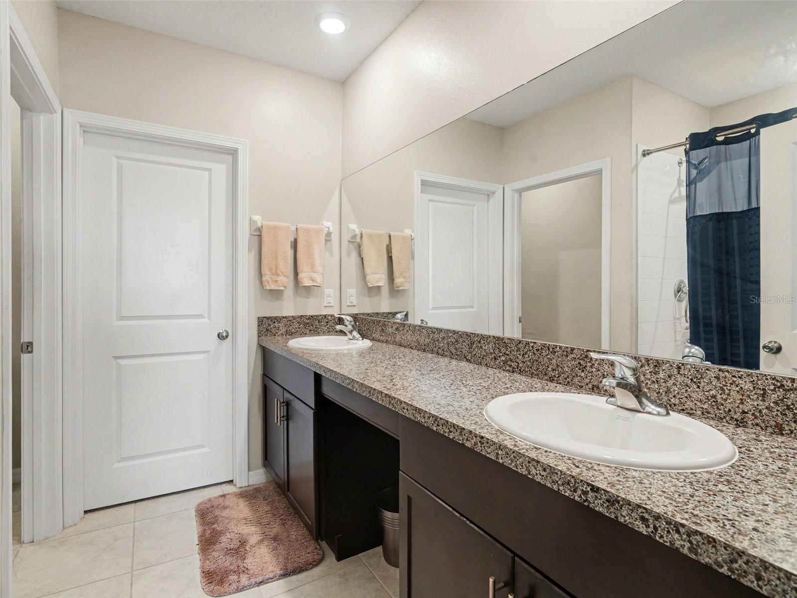 Image 22 of 35 For 15453 Broad Brush Drive