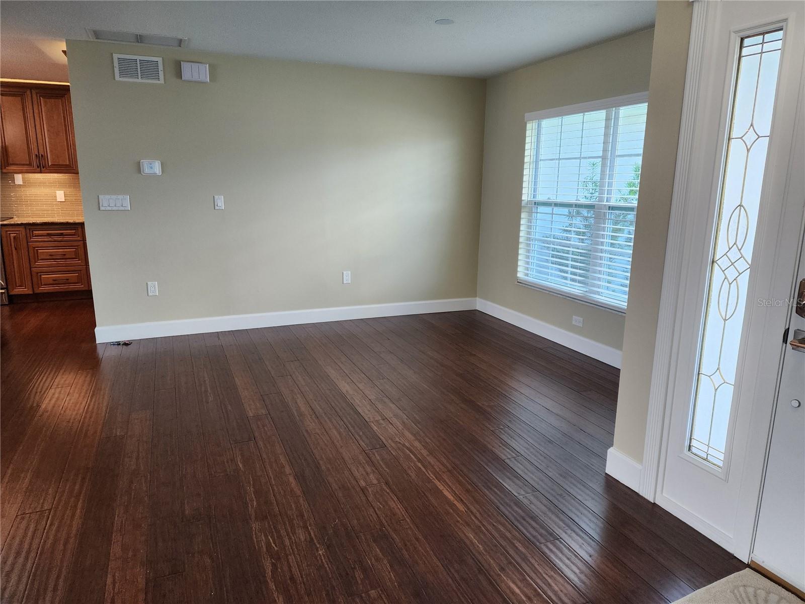 Image 10 of 25 For 1856 Woodhaven Circle