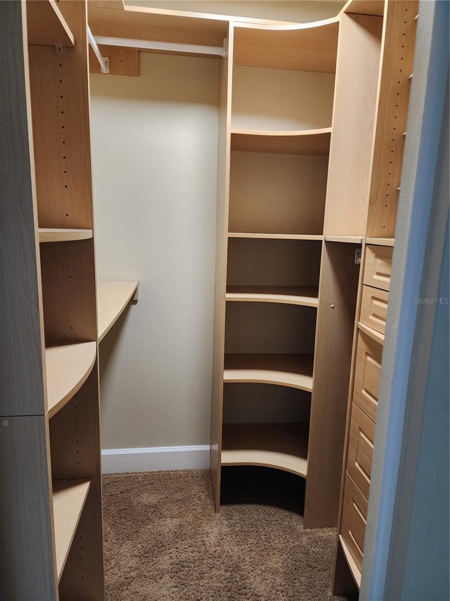 Image 17 of 25 For 1856 Woodhaven Circle