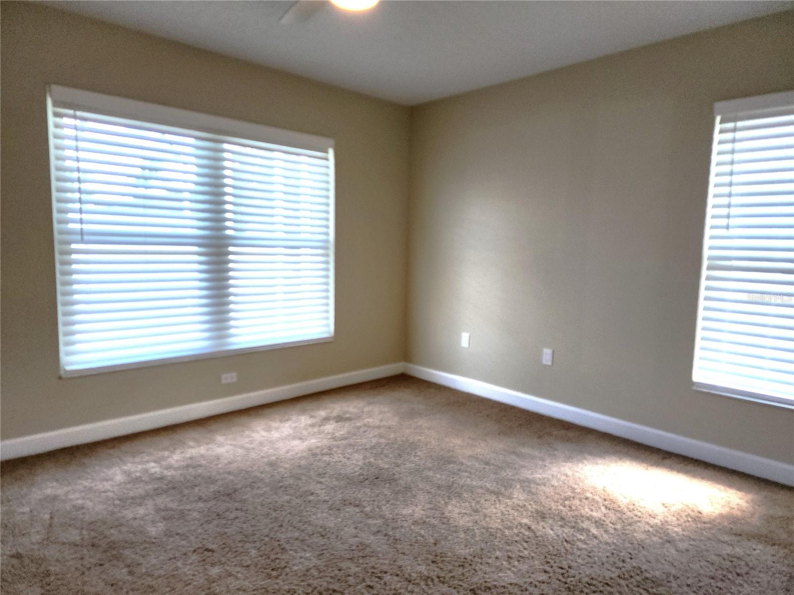 Image 19 of 25 For 1856 Woodhaven Circle