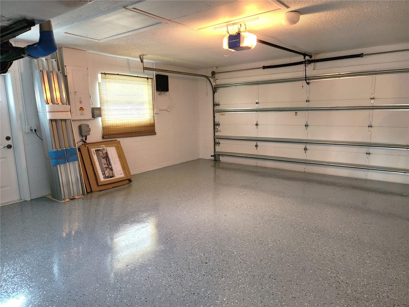 Image 24 of 25 For 1856 Woodhaven Circle