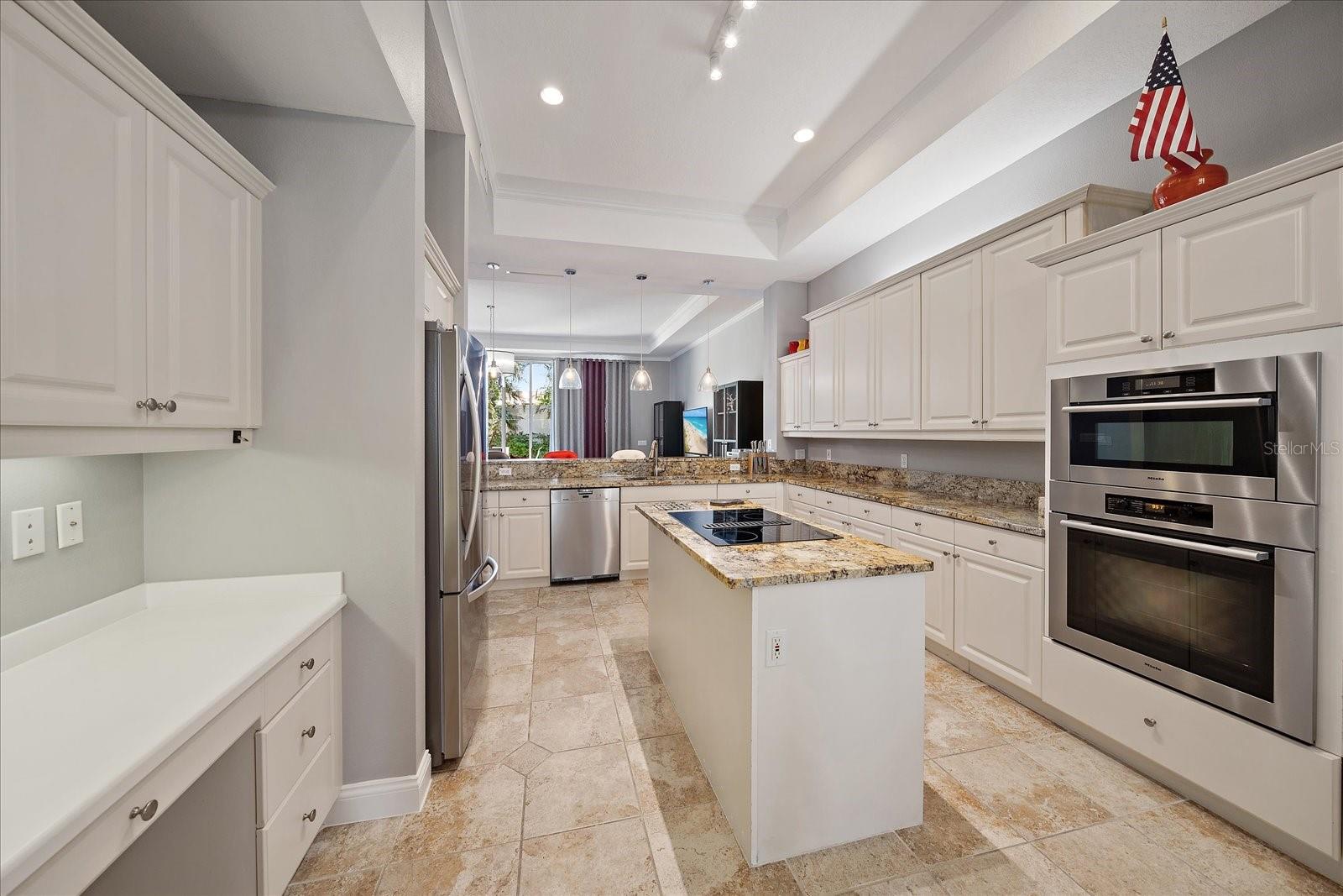 Image 10 of 65 For 3405 54th Drive W 102