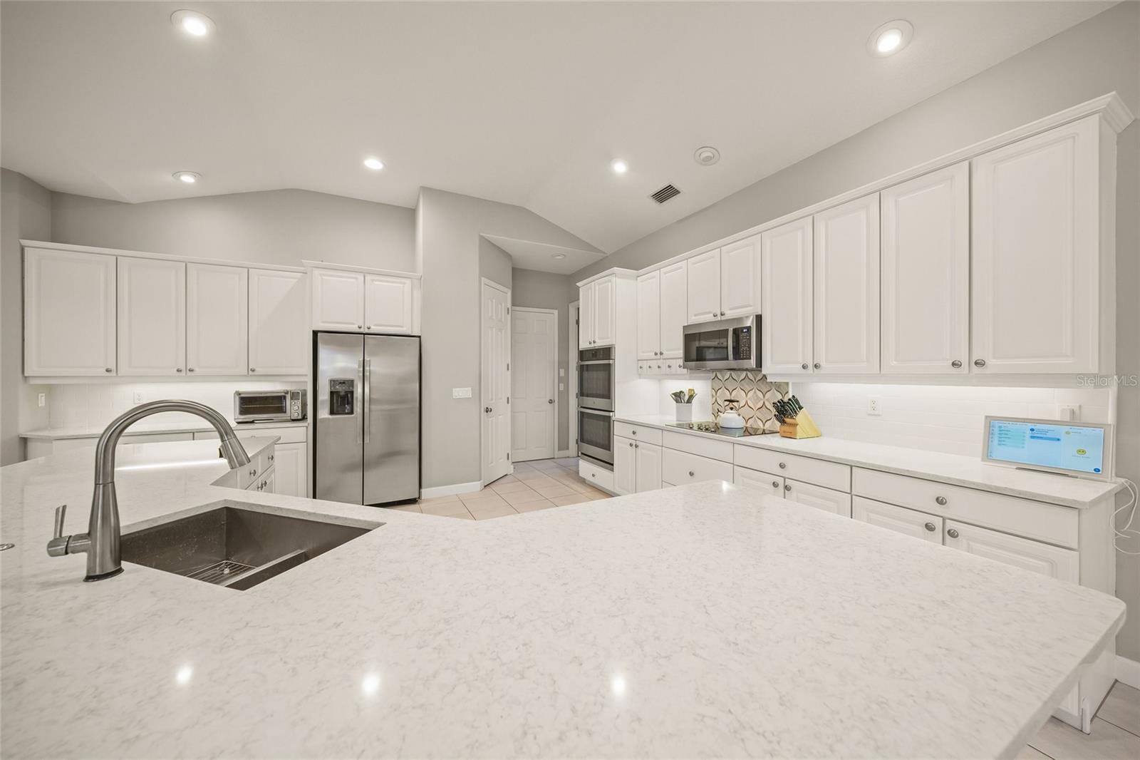 Image 10 of 50 For 9075 Misty Creek Drive