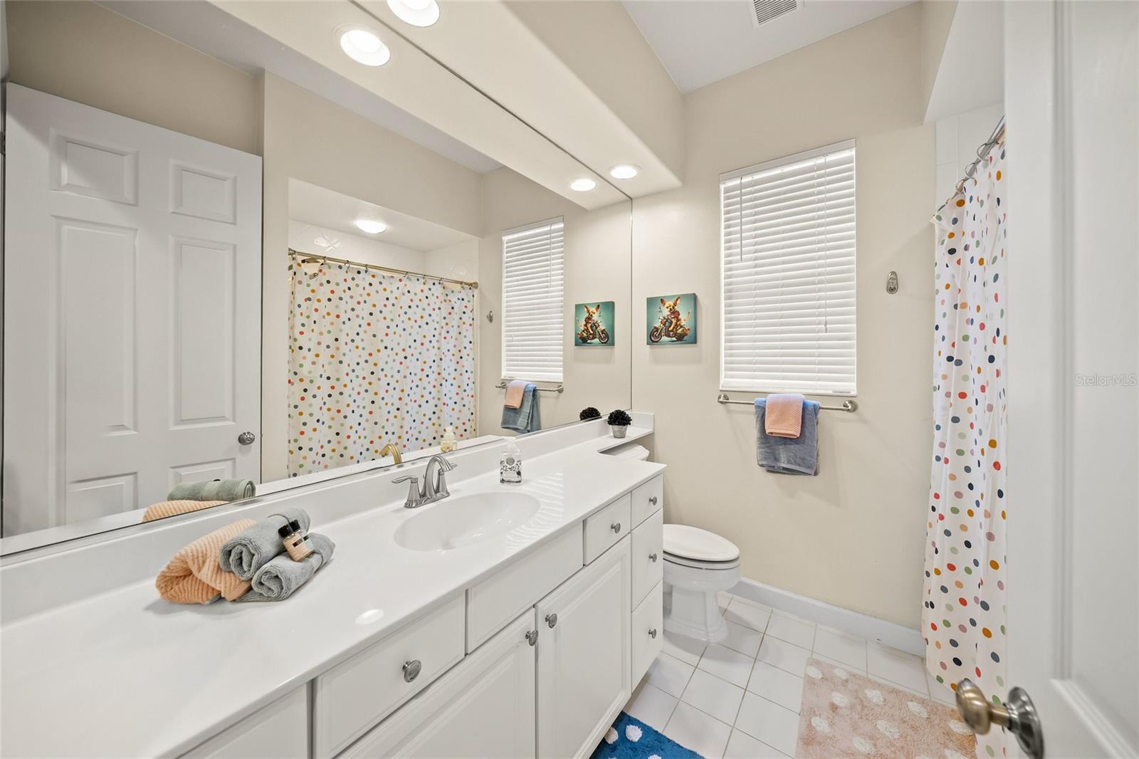 Image 18 of 50 For 9075 Misty Creek Drive