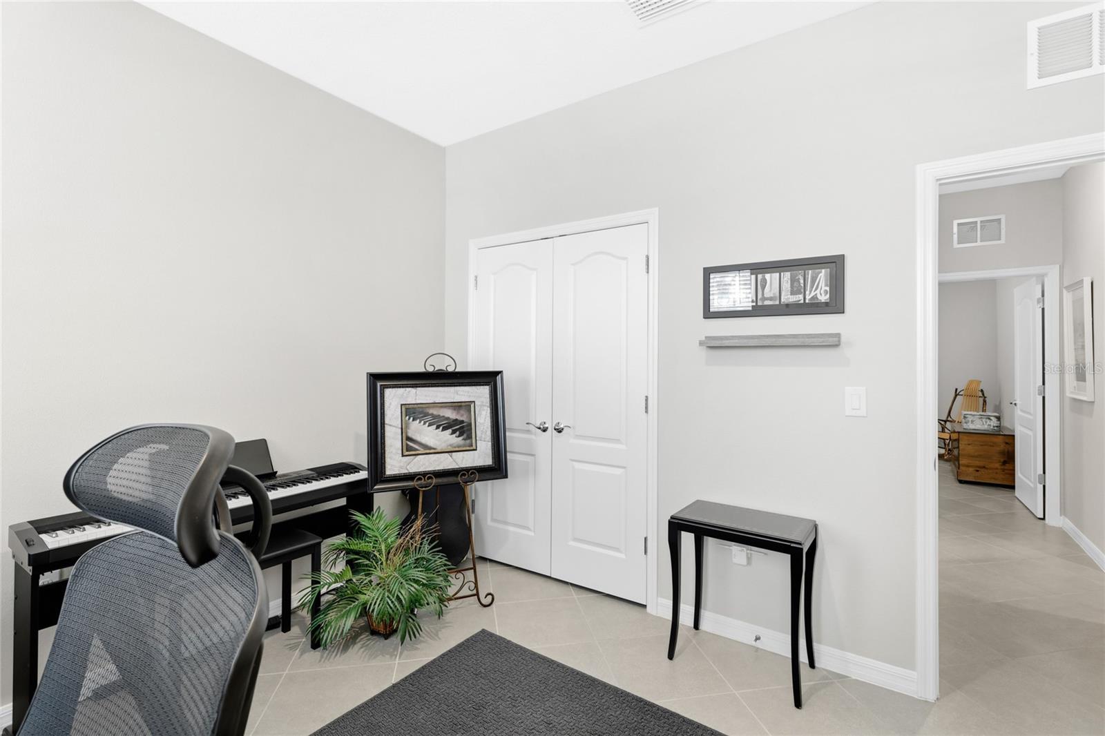 Image 20 of 38 For 14007 Mount Laurel Trail