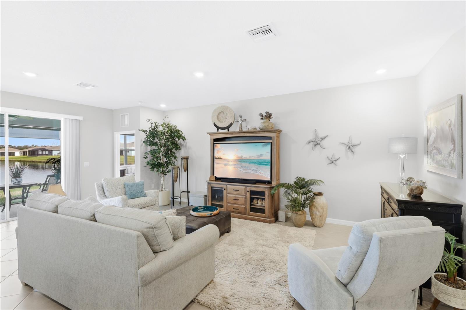 Image 6 of 38 For 14007 Mount Laurel Trail