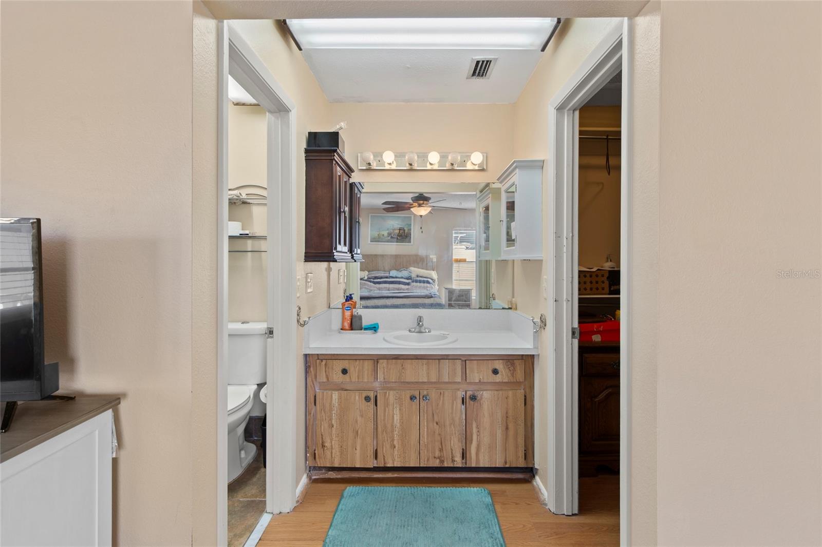 Image 22 of 40 For 3506 33rd Avenue W