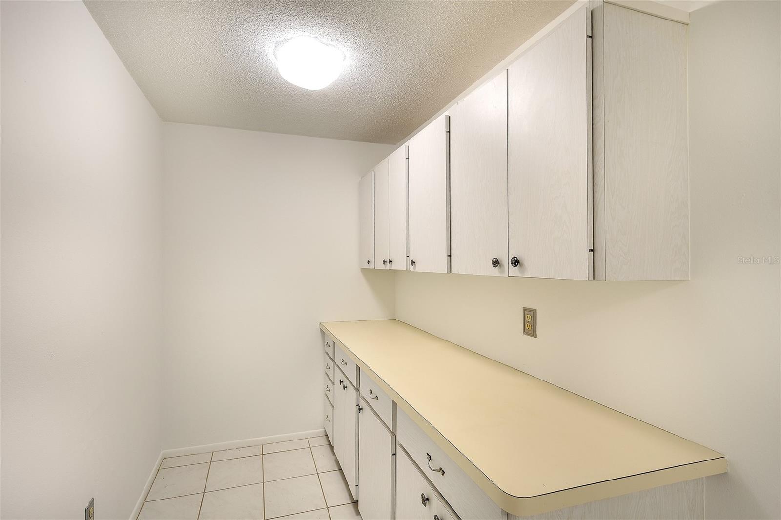 Image 22 of 28 For 6517 10th Avenue W