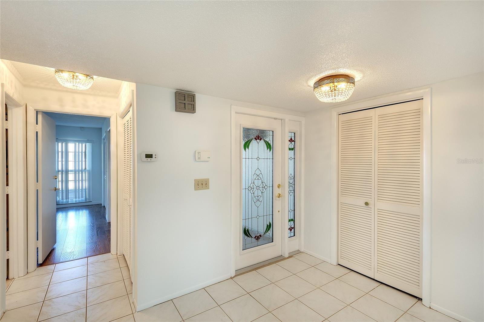 Image 4 of 28 For 6517 10th Avenue W