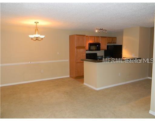 Image 3 of 12 For 214 Lake Parsons Green 201