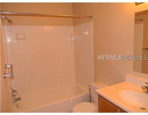 Image 9 of 12 For 214 Lake Parsons Green 201