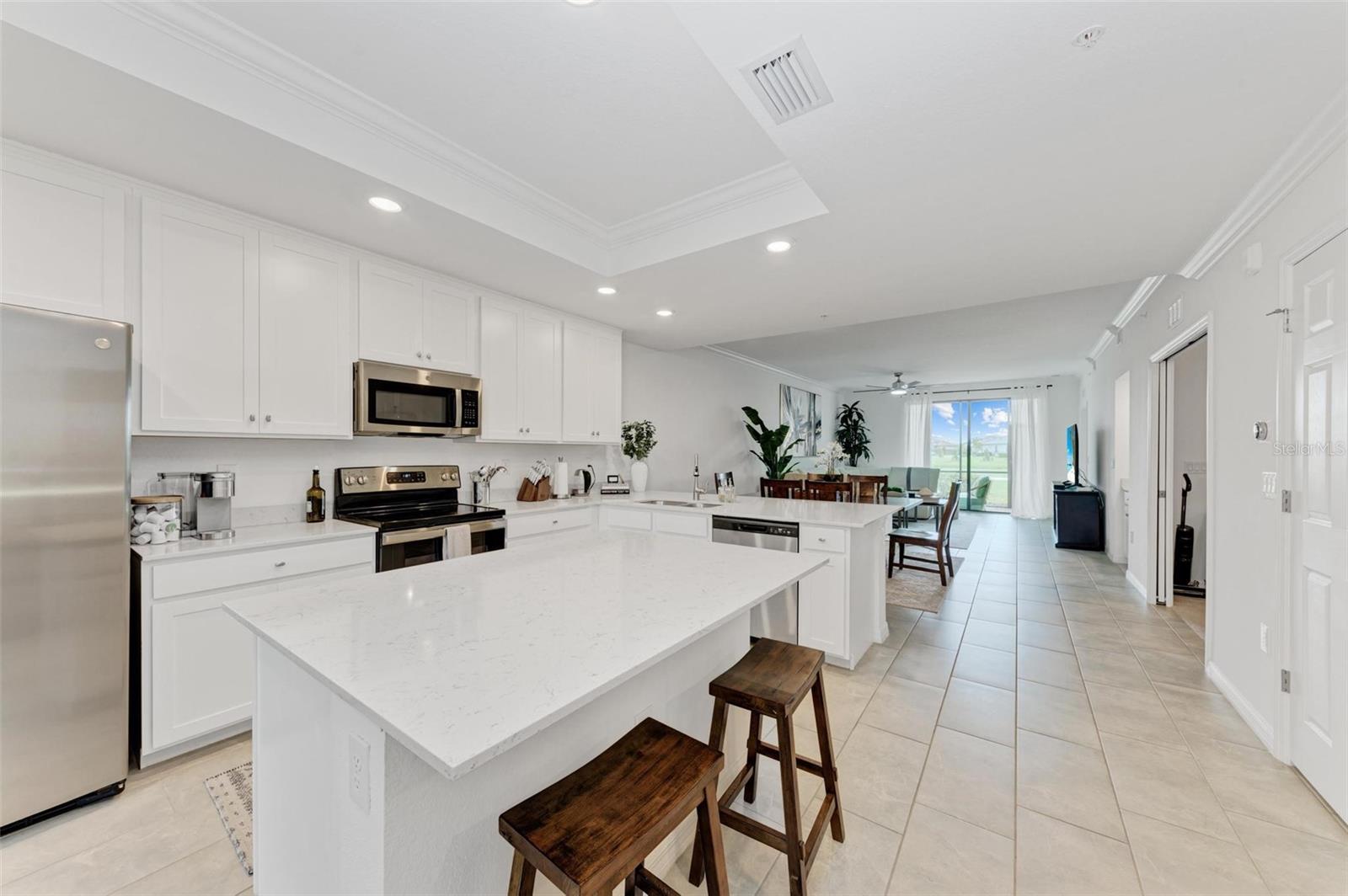 Image 7 of 60 For 5685 Palmer Circle 105