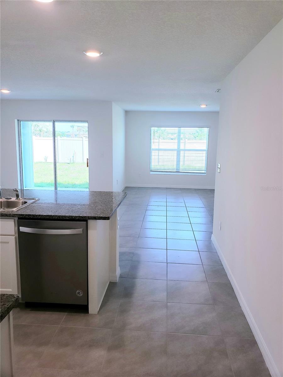 Image 10 of 26 For 12207 Kingsley Trail