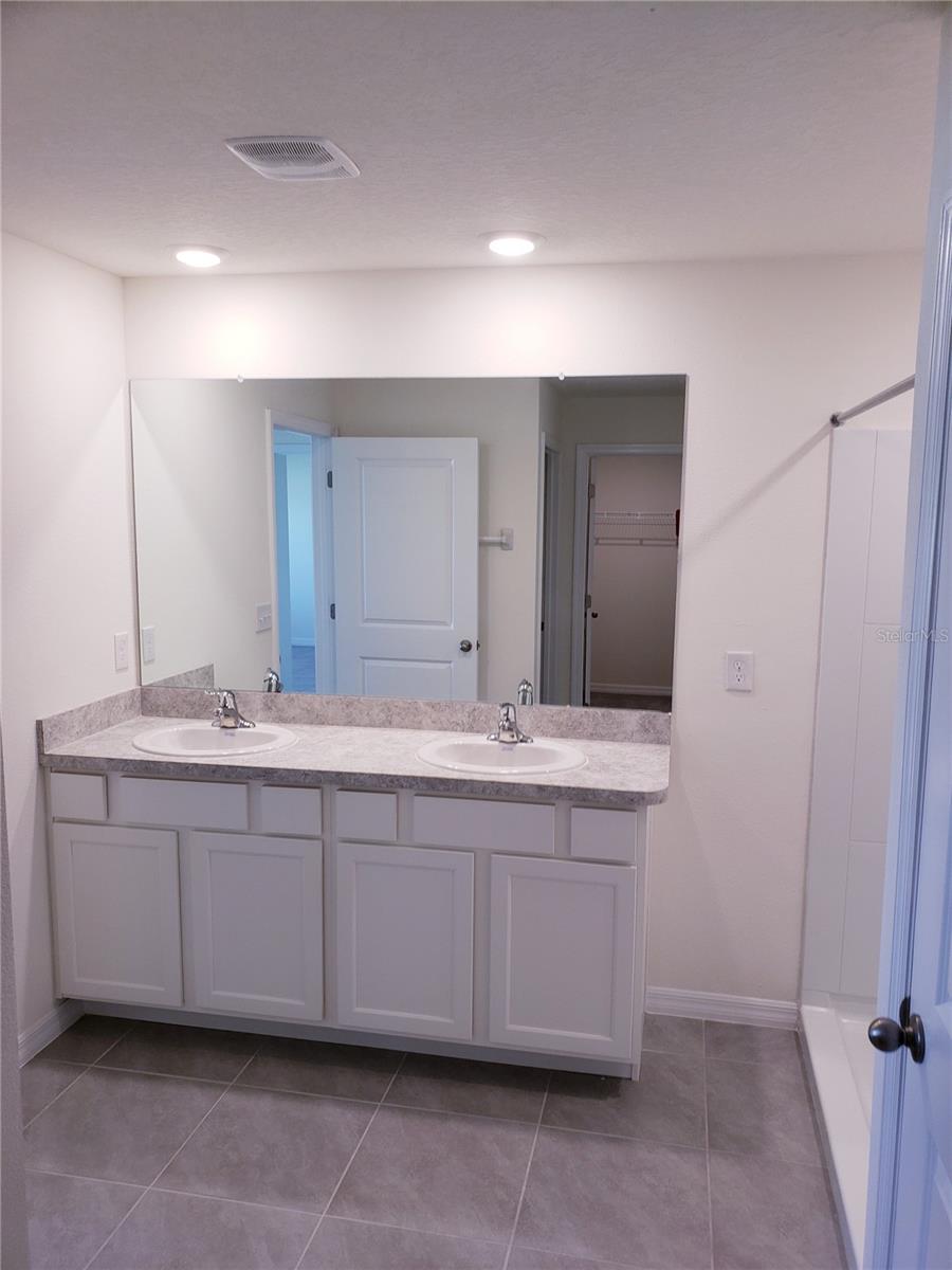 Image 16 of 26 For 12207 Kingsley Trail