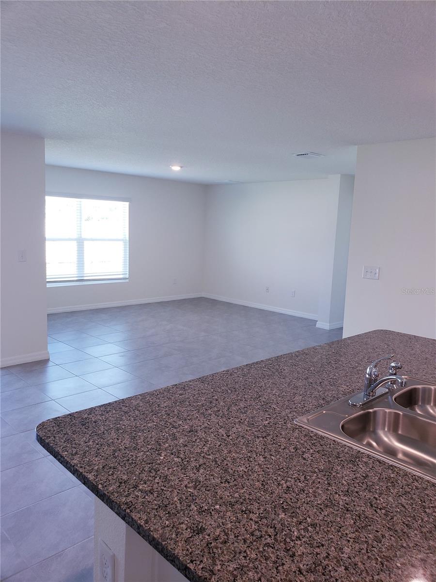 Image 21 of 26 For 12207 Kingsley Trail