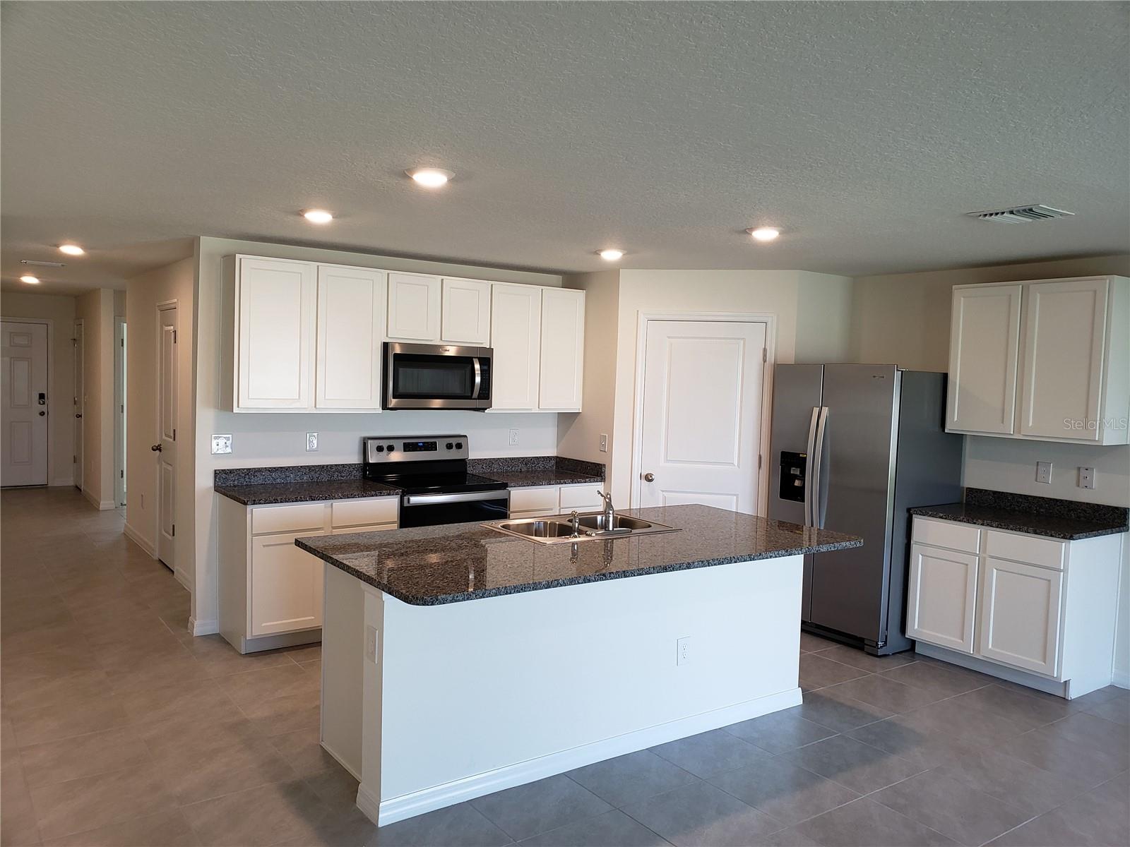 Image 3 of 26 For 12207 Kingsley Trail