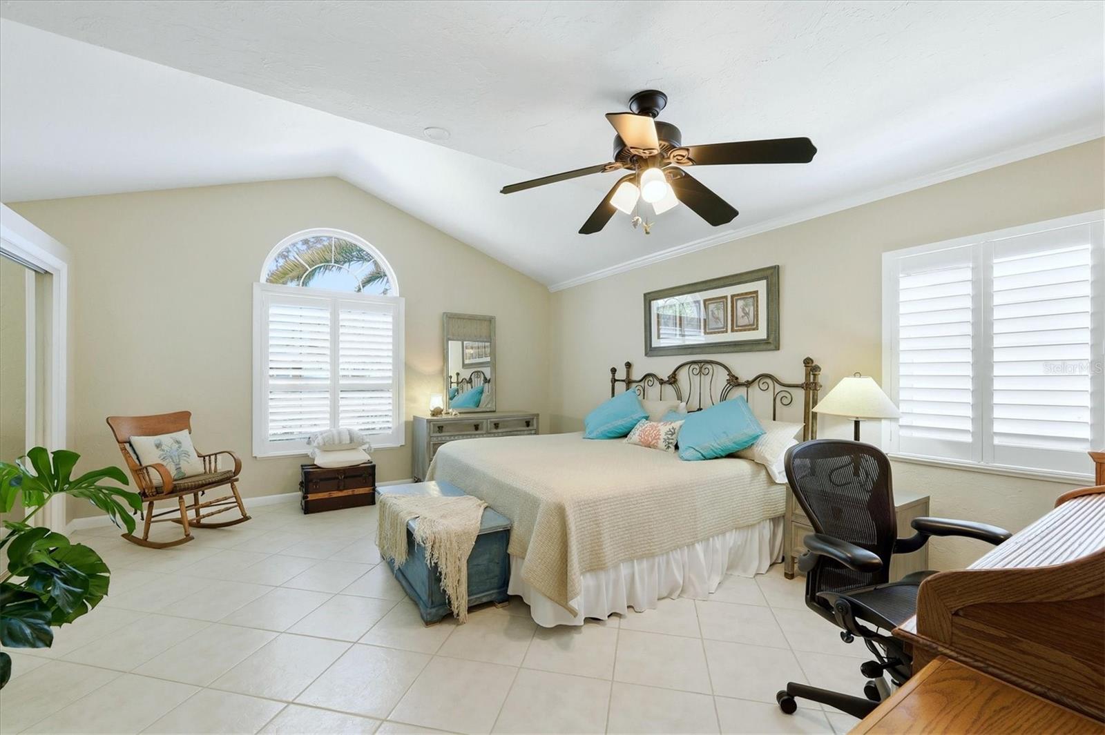 Image 26 of 75 For 405 Darling Drive