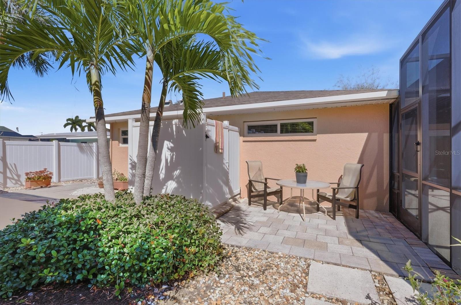 Image 41 of 75 For 405 Darling Drive