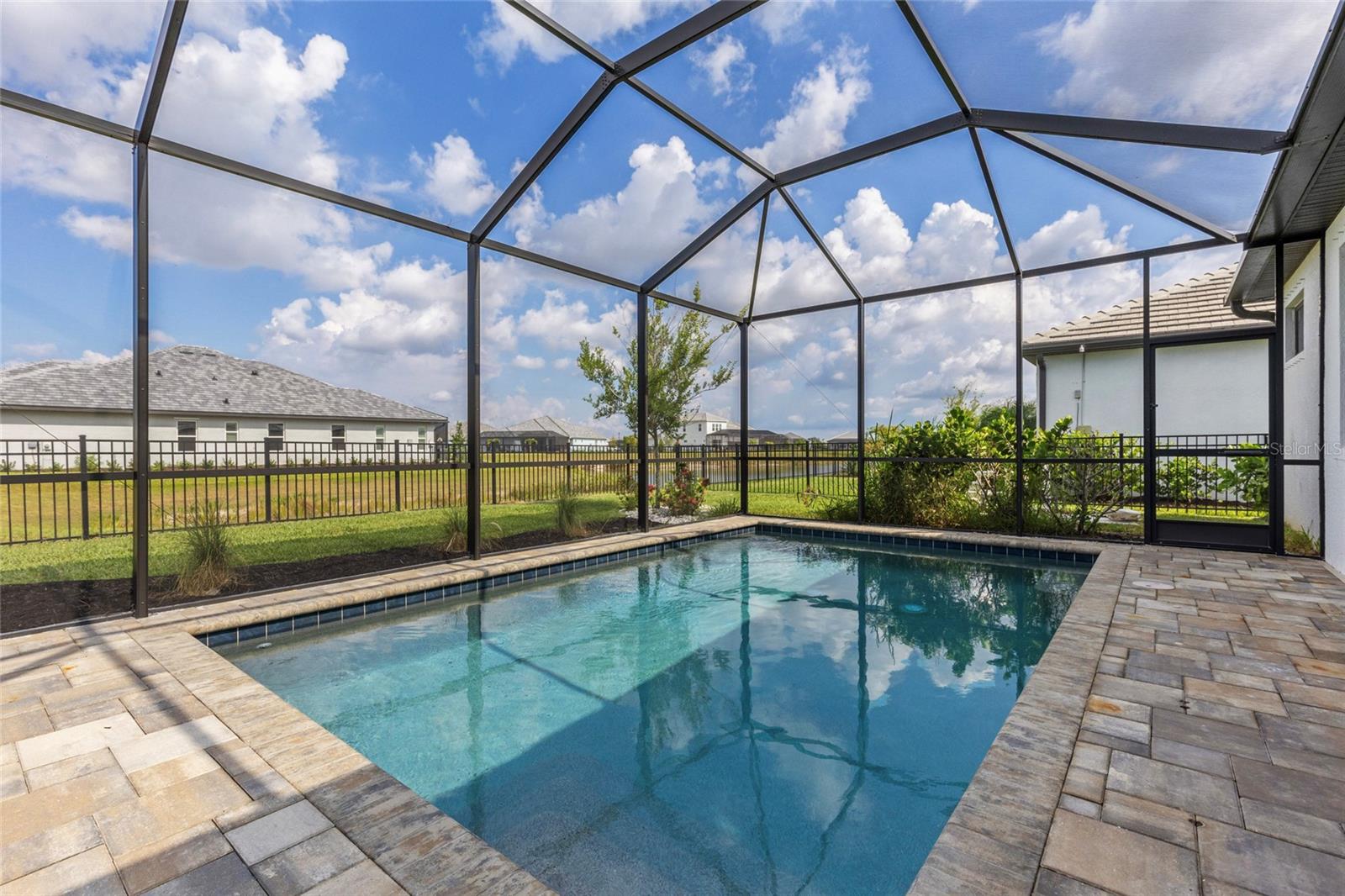 Image 27 of 42 For 4786 Antrim Drive