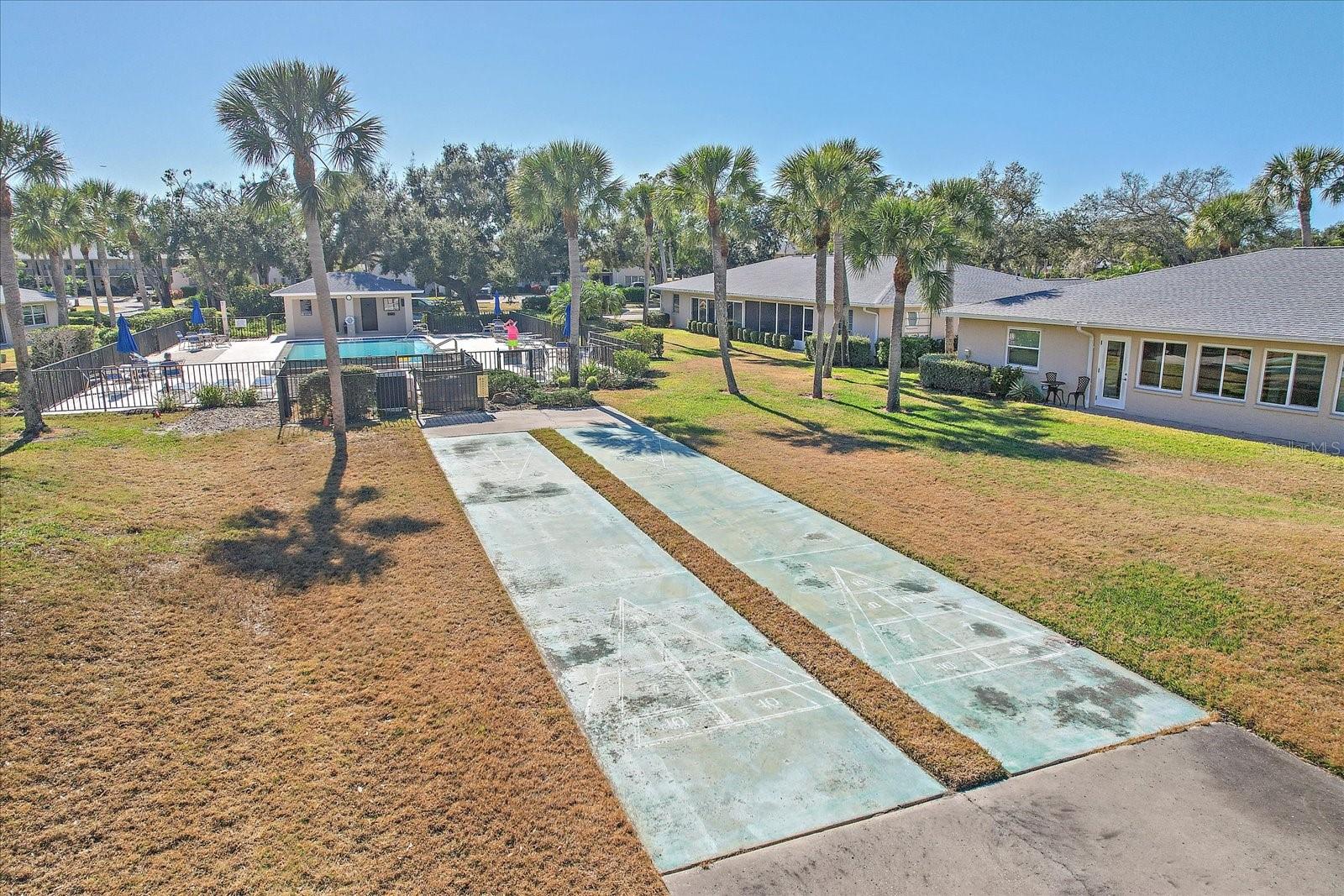 Image 31 of 33 For 6948 Country Club Drive N V-81