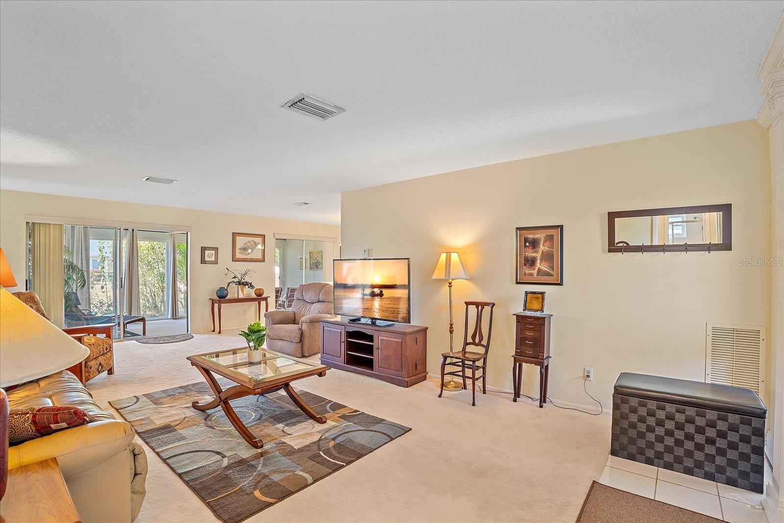 Image 7 of 33 For 6948 Country Club Drive N V-81