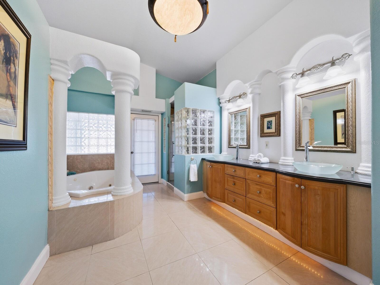 Image 14 of 47 For 605 Avenida De Mayo