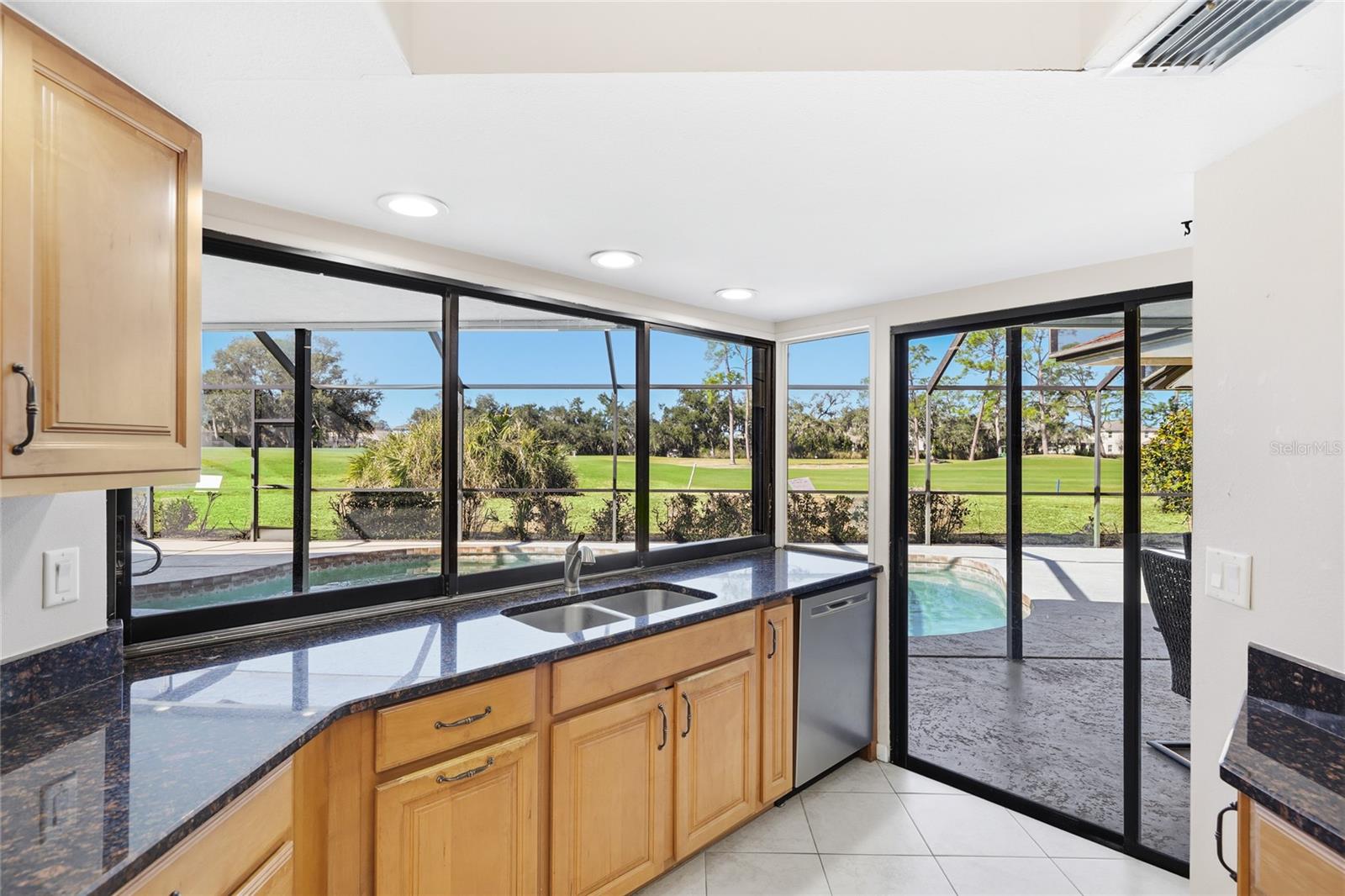 Image 17 of 60 For 4174 Southwell Way