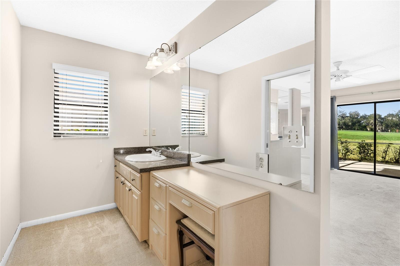 Image 23 of 60 For 4174 Southwell Way