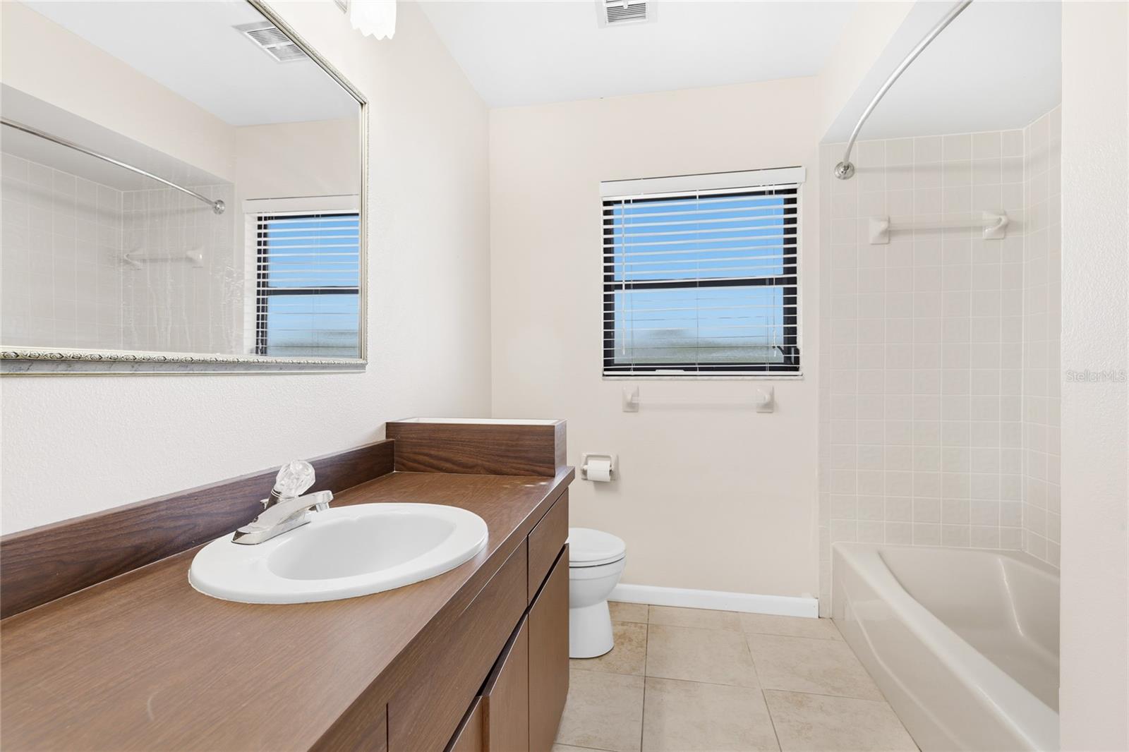 Image 29 of 60 For 4174 Southwell Way