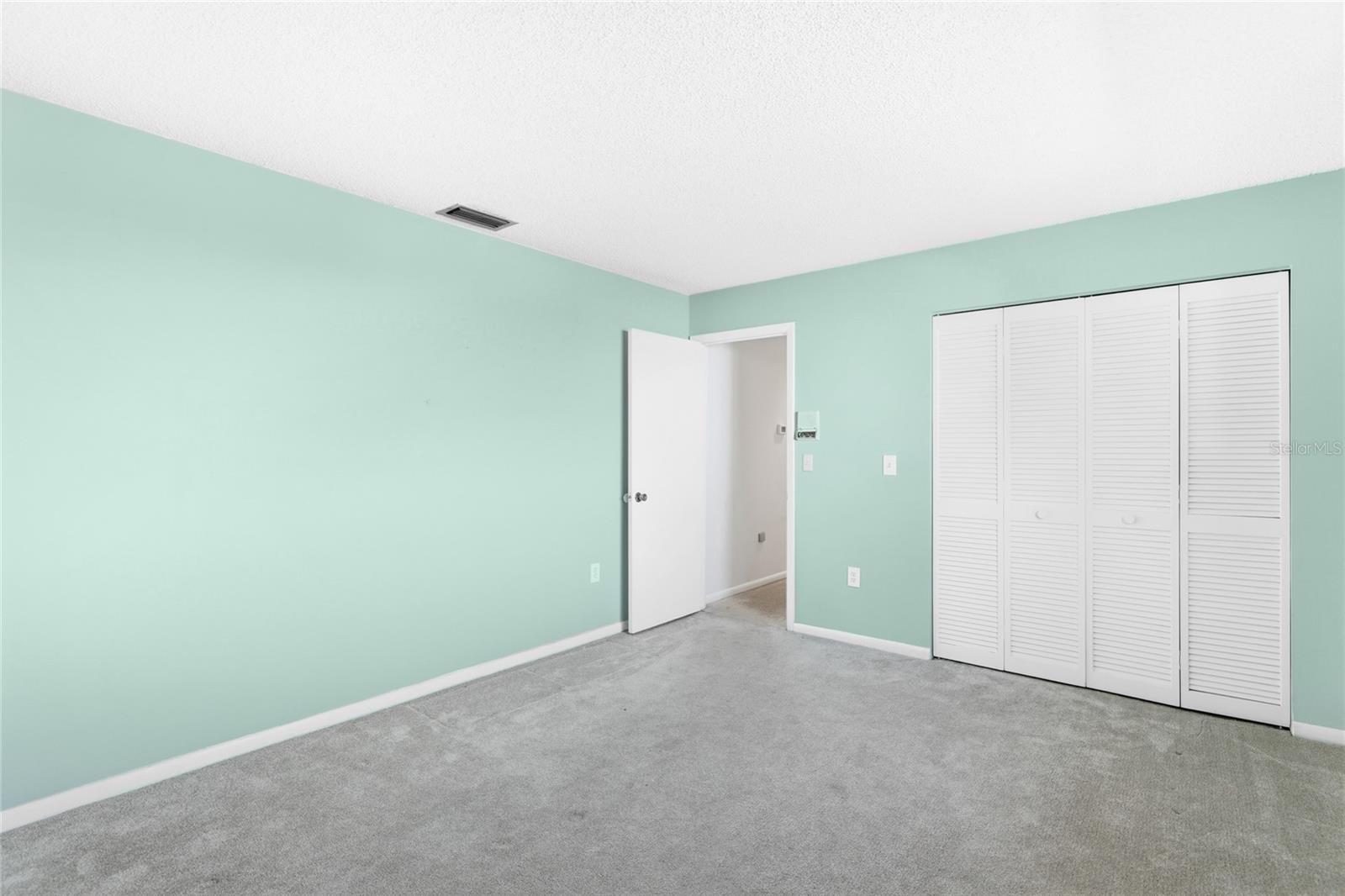 Image 31 of 60 For 4174 Southwell Way