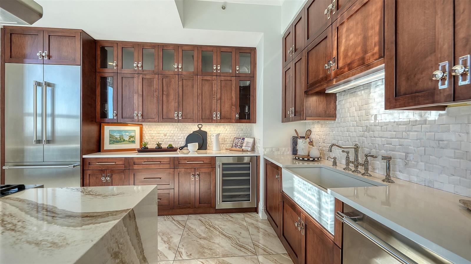 Image 12 of 51 For 1350 Main Street Ph-1701