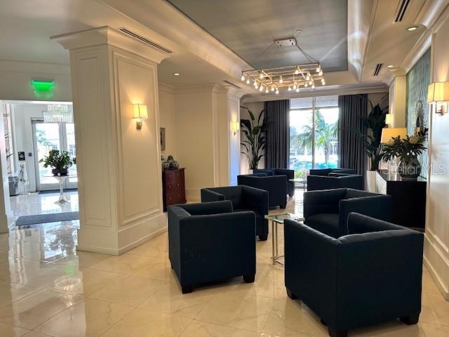 Image 32 of 51 For 1350 Main Street Ph-1701