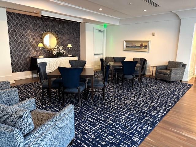 Image 35 of 51 For 1350 Main Street Ph-1701