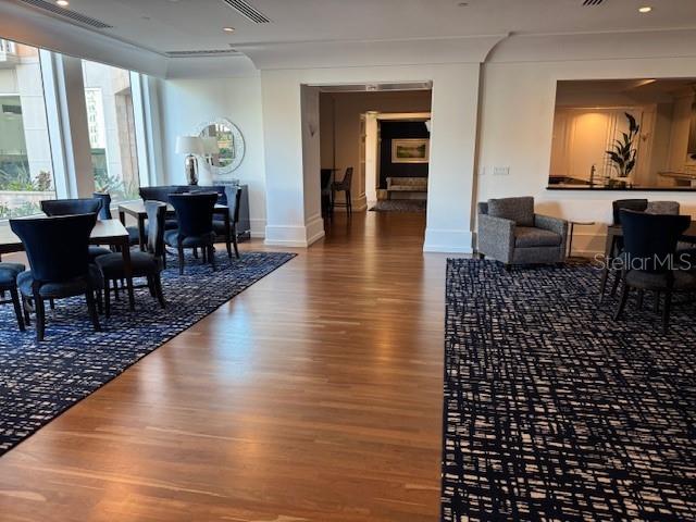 Image 39 of 51 For 1350 Main Street Ph-1701