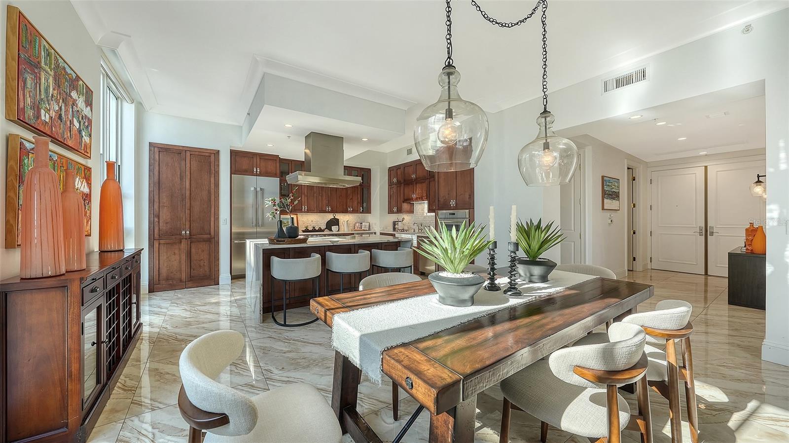 Image 4 of 51 For 1350 Main Street Ph-1701