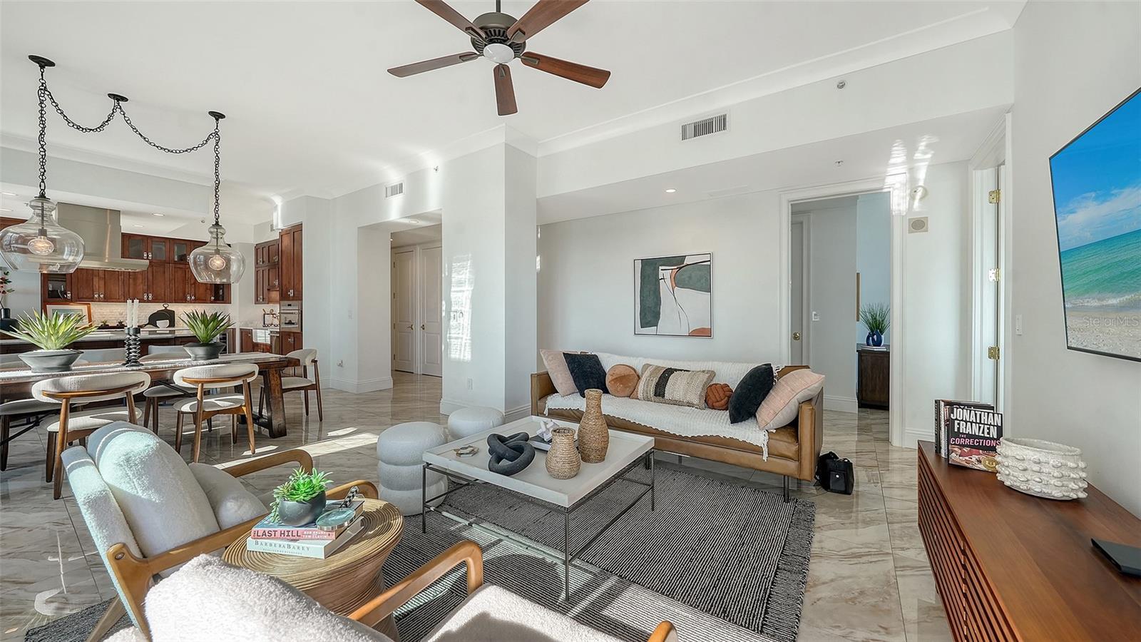 Image 5 of 51 For 1350 Main Street Ph-1701